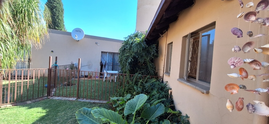 3 Bedroom Property for Sale in Ifafi North West